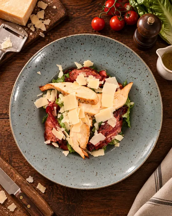 Insalata Cesare con pollo